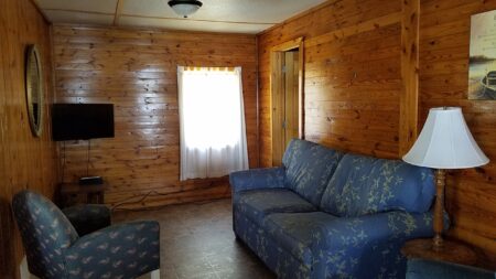 cabin 1 vacationer's inn resort alexandria mn